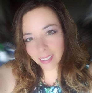 Meet your Posher, Ivette